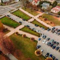 Parking przed Starostwem Powiatowym w Lubartowie