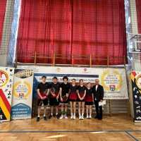 zdjęcie badminton drużynowy