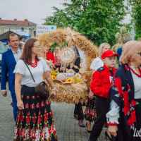 Barwny korowód dożynkowy