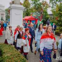 zdjęcie Barwny korowód dożynkowy