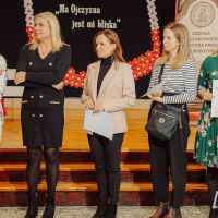 zdjęcie Młodzi patrioci na scenie