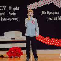 Młodzi patrioci na scenie