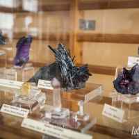 wystawa minerałów w Niedźwiadzie