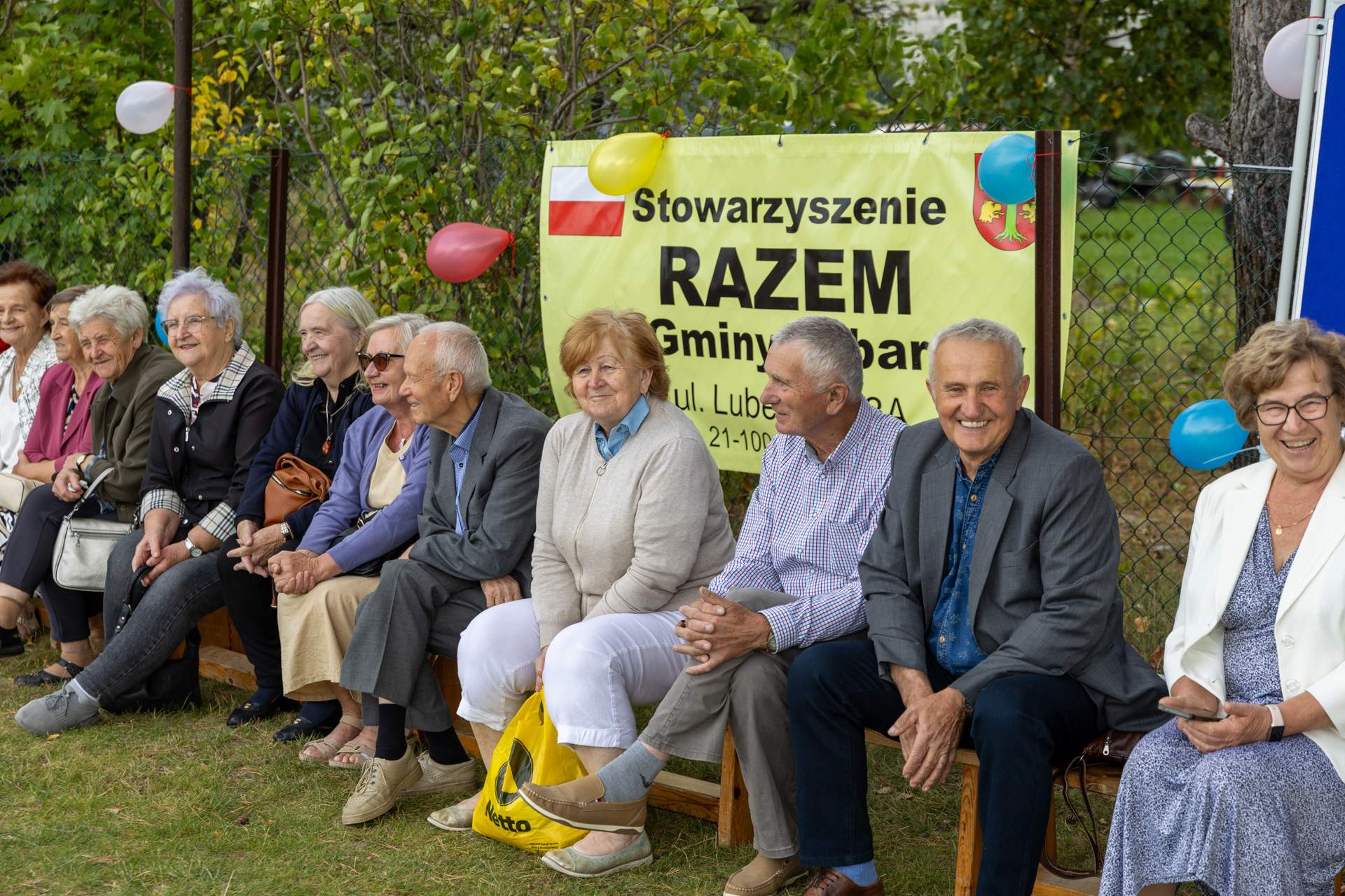 Sportowe emocje, uśmiechy i dobra zabawa – seniorzy z terenu gminy Lubartów pokazali, iż wiek to tylko liczba