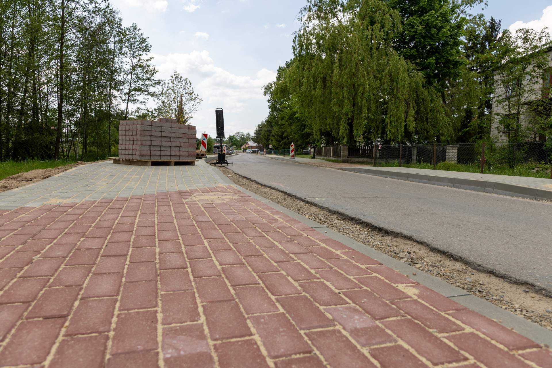 Trwa przebudowa drogi w Chlewiskach