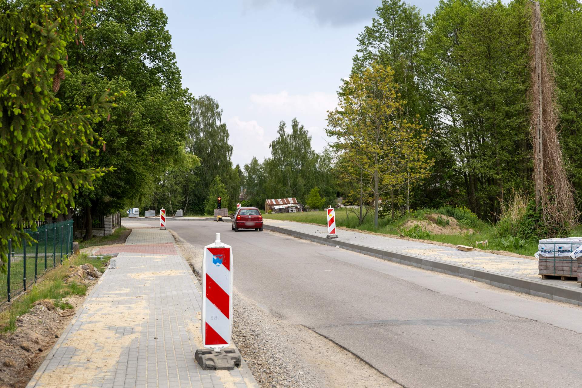 Trwa przebudowa drogi w Chlewiskach