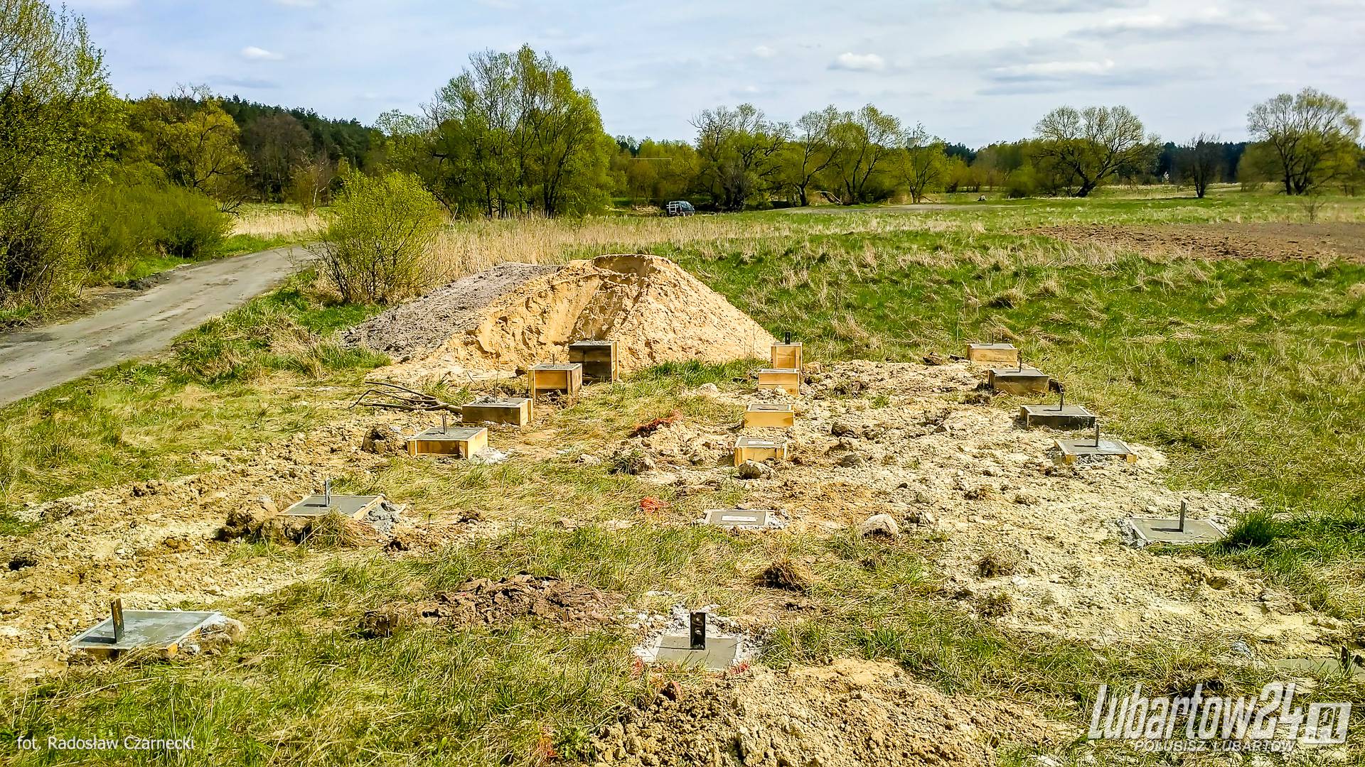 Budowa wiaty grillowej nad Wieprzem