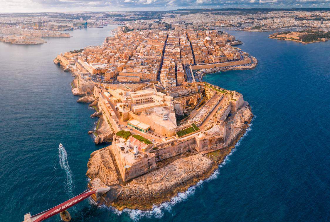 widok z lotu ptaka na wyspę Malta
