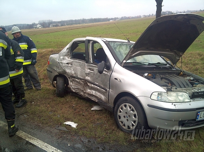 Wójt Ostrówka miał wypadek. Trafił do szpitala