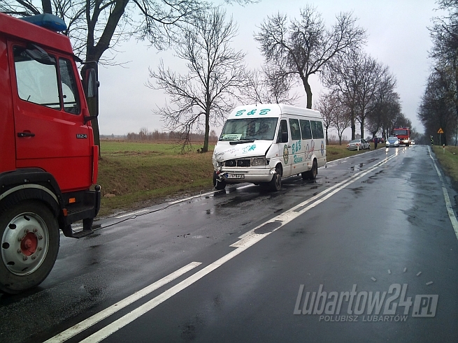 Wójt Ostrówka miał wypadek. Trafił do szpitala