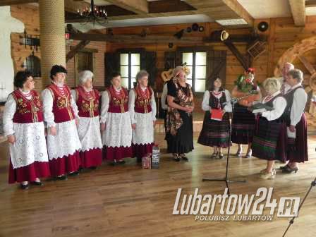 JUBILEUSZ 25- LECIA ZESPOŁU ŚPIEWACZEGO "JARZĘBINKI"