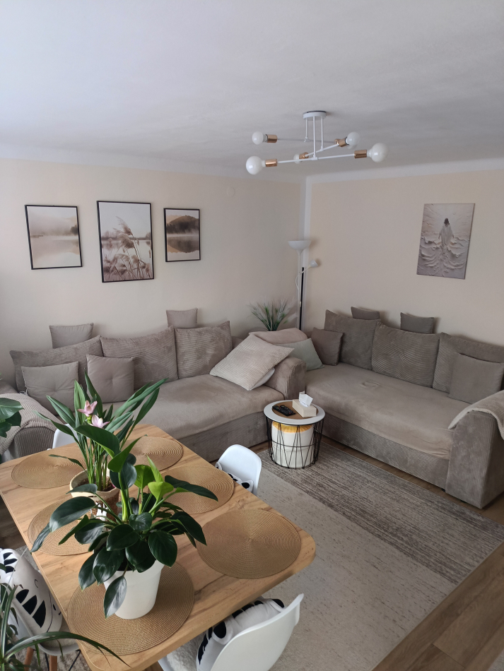 Sprzedam mieszkanie 64 m2 - zdjęcie 2