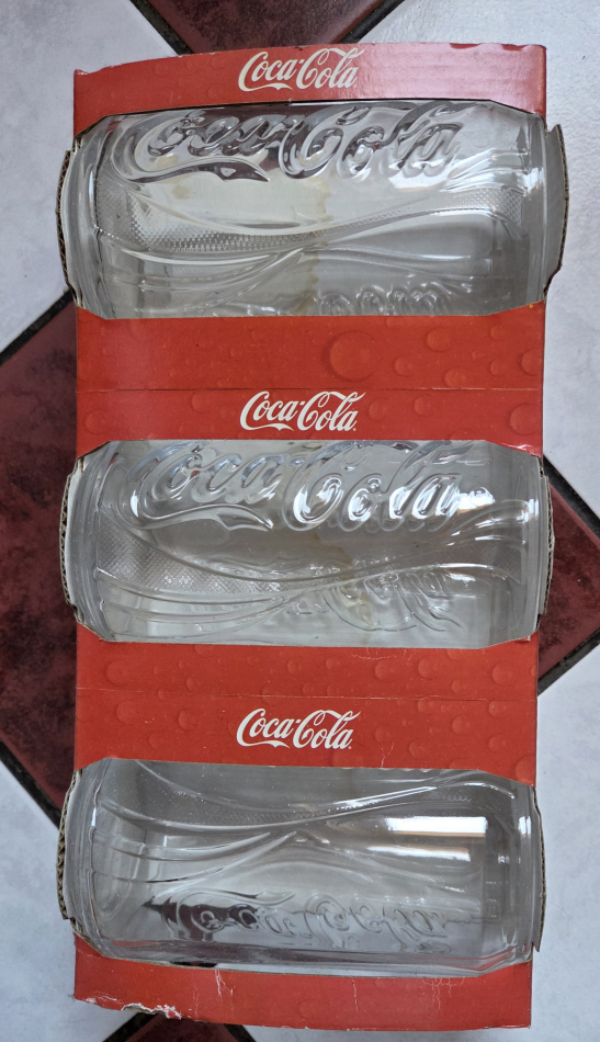 szklanki Coca Cola