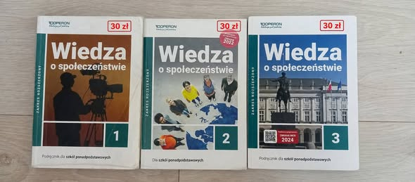 Sprzedam książki do 2 i 3 klasy liceum!