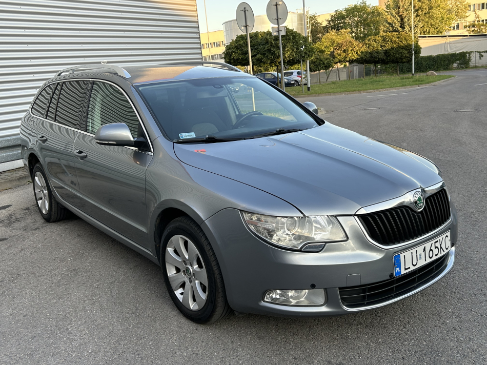 Skoda Superb II 1.8T** - zdjęcie 2