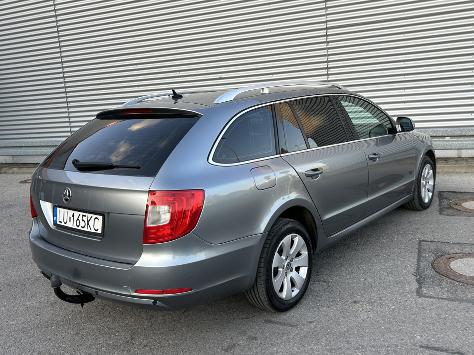 Skoda Superb II 1.8T** - zdjęcie 4