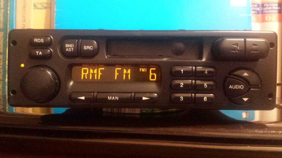Radioodtwarzacz samochodowy Philips 22RC200