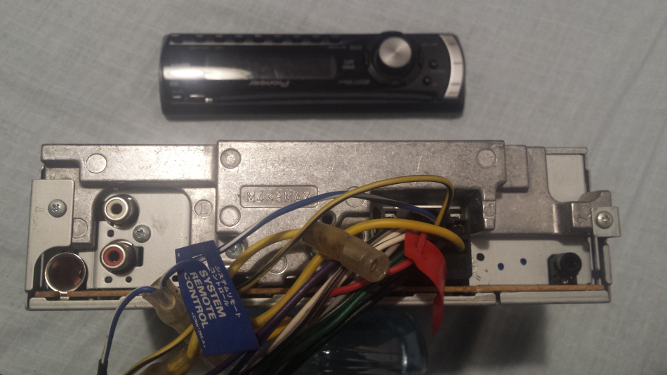 Radioodtwarzacz samochodowy Pioneer DEH-2920MP - zdjęcie 3