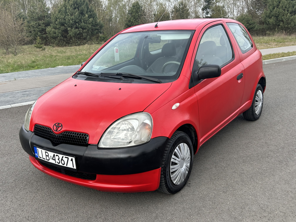 Toyota Yaris 1.0 VVT-I**