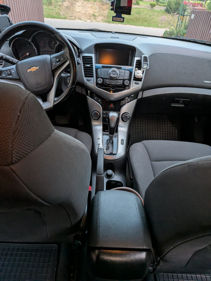 Sprzedam Chevrolet Cruze - zdjęcie 2