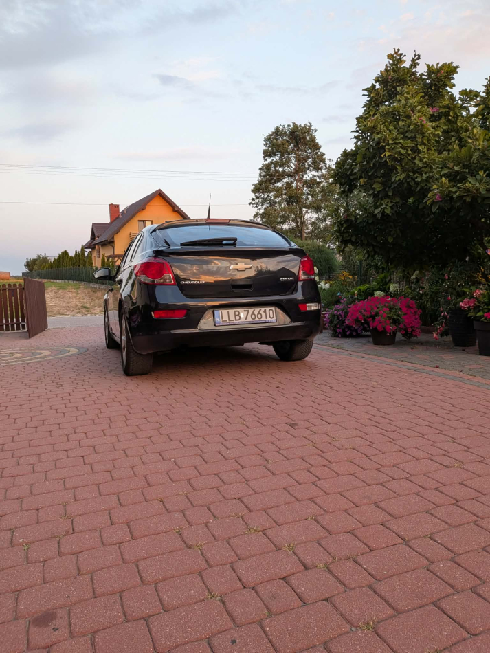 Sprzedam Chevrolet Cruze - zdjęcie 4