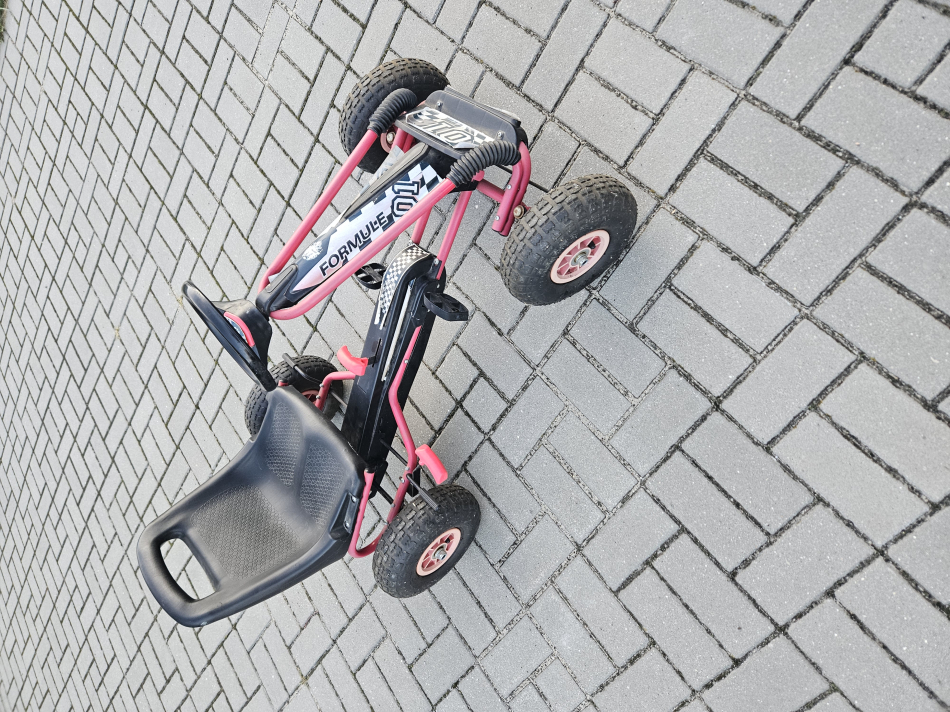 Quad  z napędem pedałowym