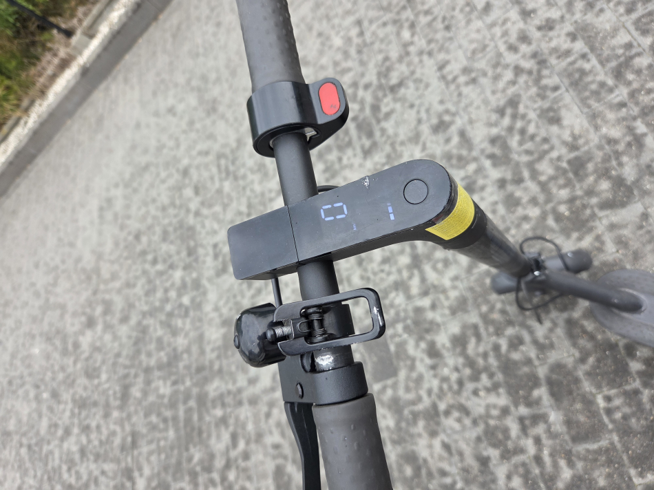 Hulajnoga elektryczna Xiaomi Mi Pro 2 - zdjęcie 4