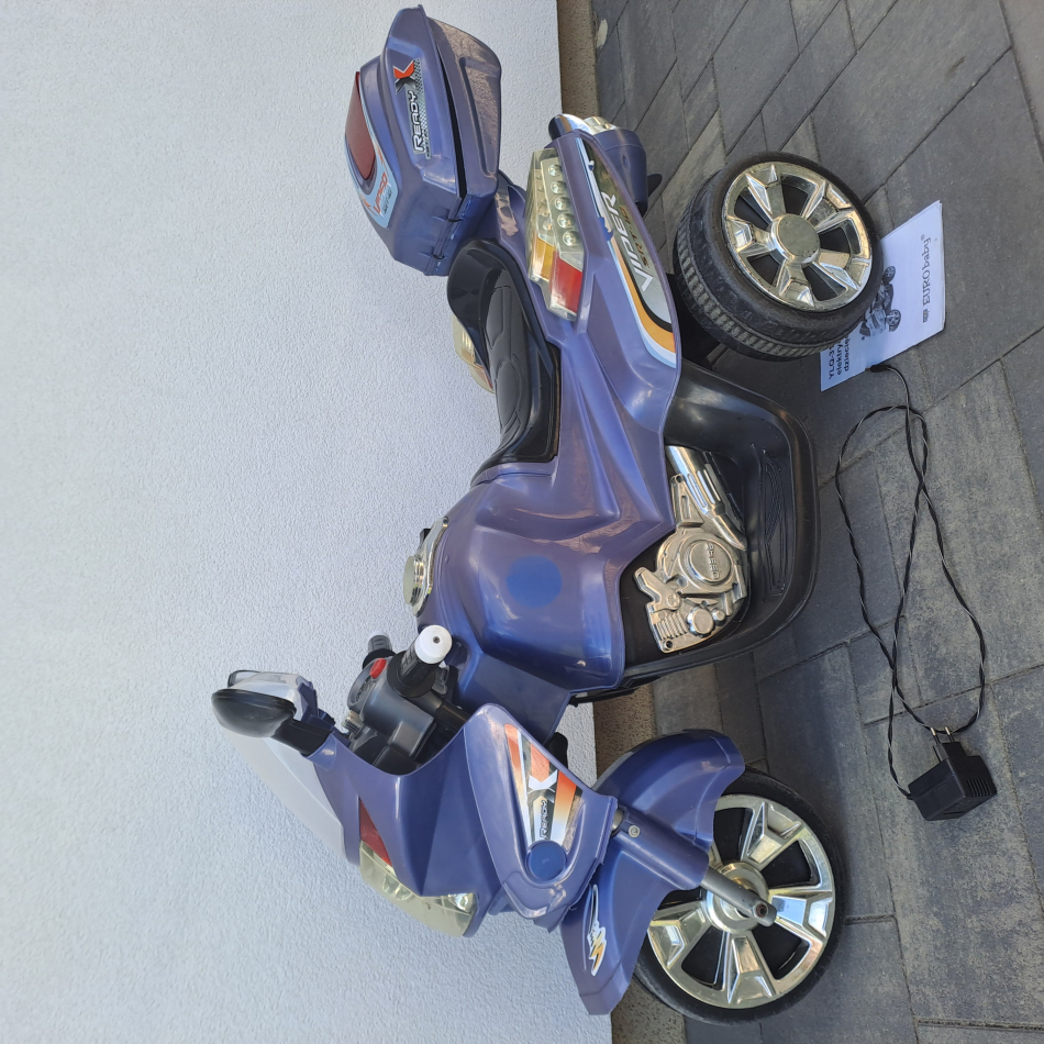 Motor elektryczny