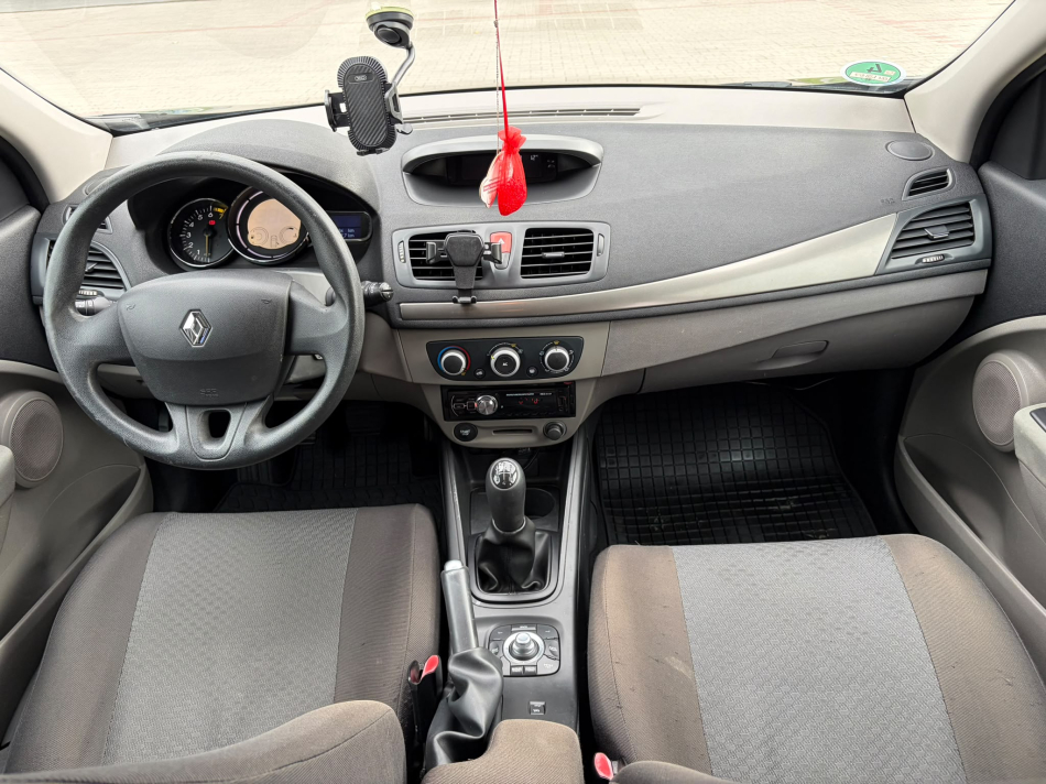 Renault Megane 3 2011 - zdjęcie 3