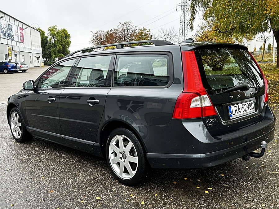 Volvo V70 2.0D** - zdjęcie 2