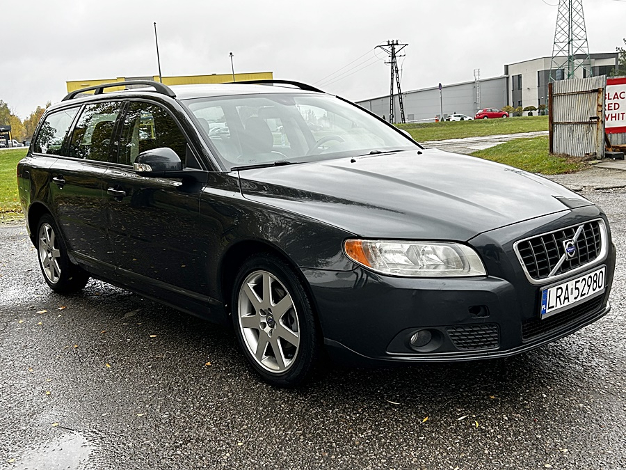 Volvo V70 2.0D** - zdjęcie 4