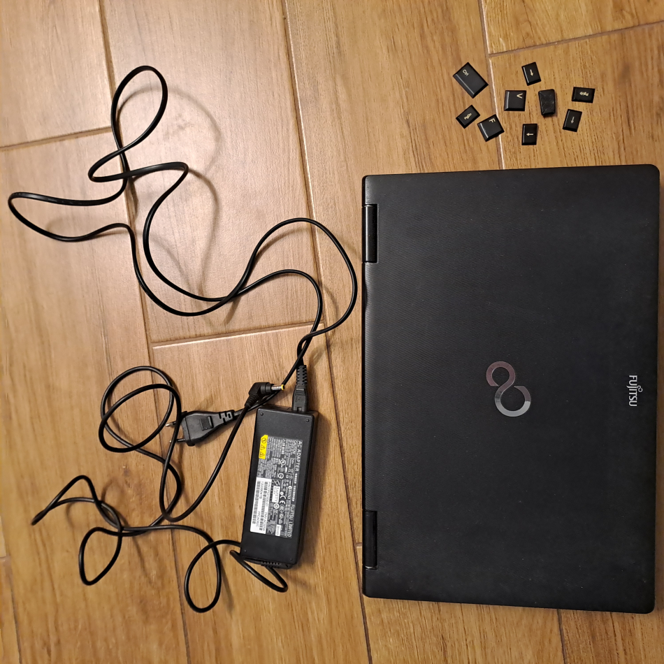Laptop Fujitsu life book e 752
