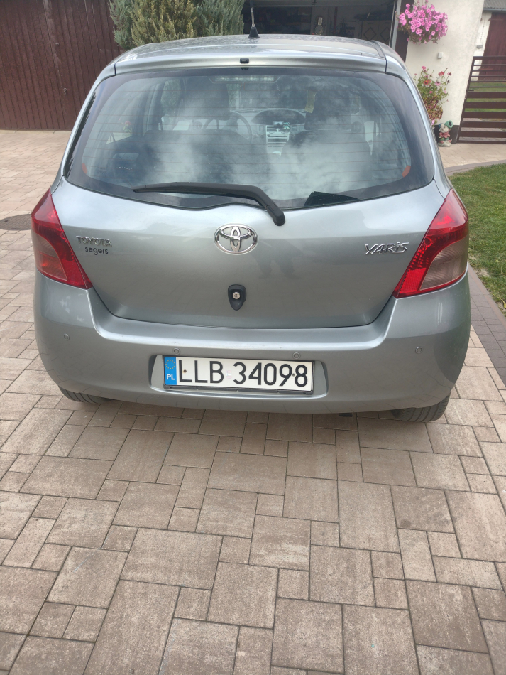 Sprzedam toyotę Yaris 1 4 d 4 90 KM